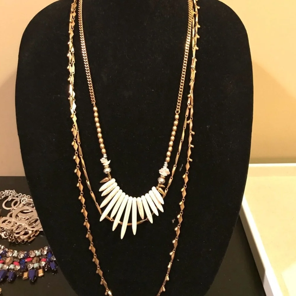 :: Stella & Dot | Versatile Howlite & Gold 5-in-1 Zuni Layering Necklace… - Picture 11 of 16